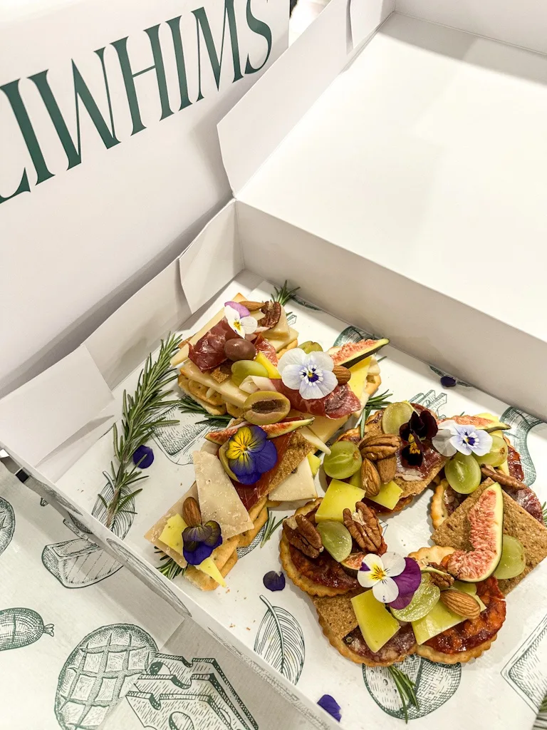 Custom medium grazing box