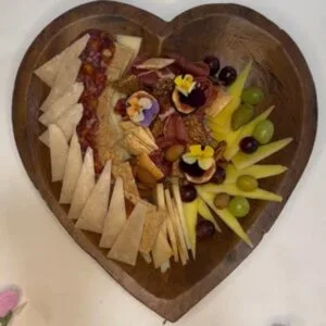 Wooden heart Cheeseboard